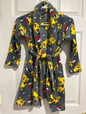 Pokémon Kids Pikachu Fleece Robe - Gray & Yellow Kids unisex Pajamas